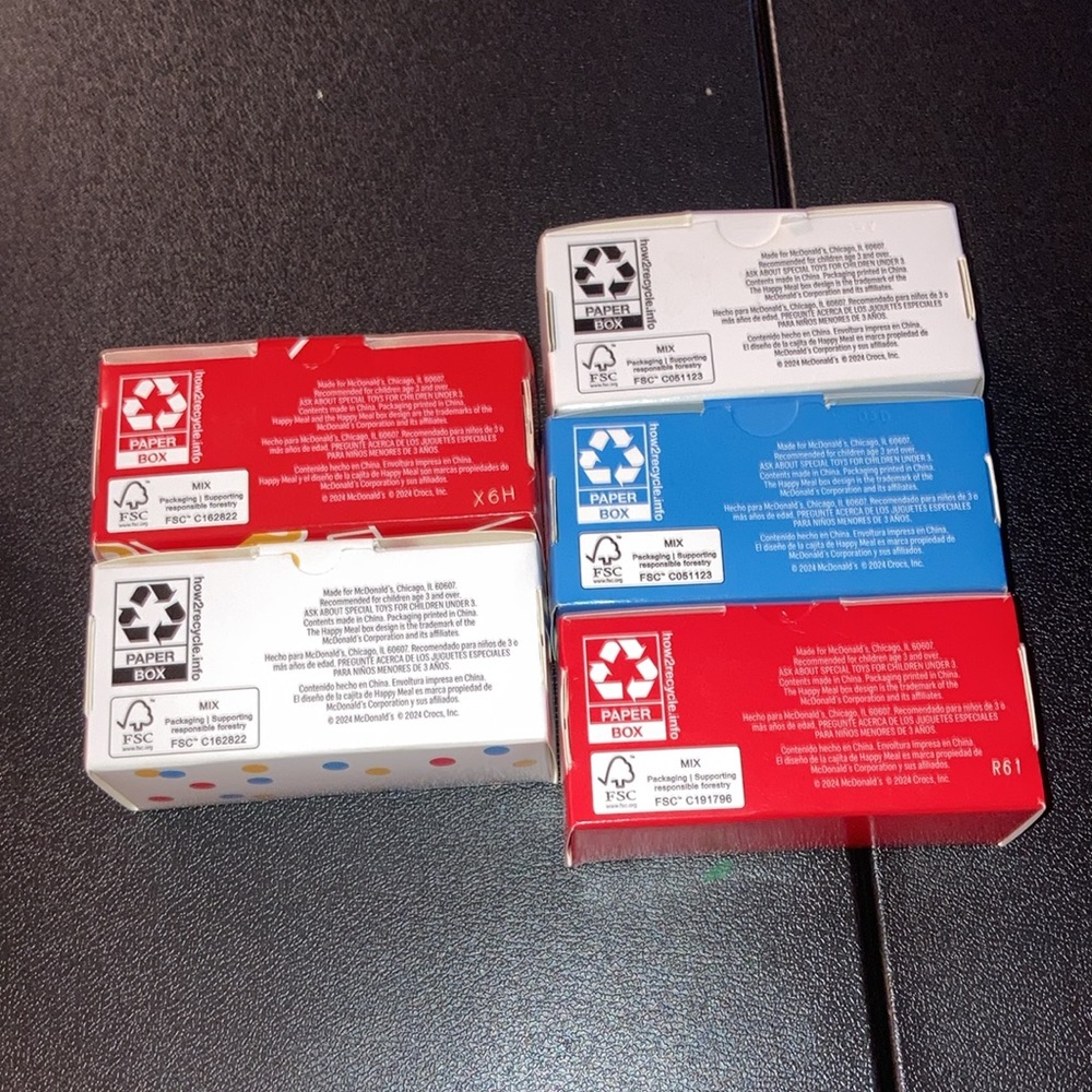 Crocs minis McDonald’s key chain Charm Set Multicolor 1-2-5-6-7 lot new 5 piece - Picture 7 of 7